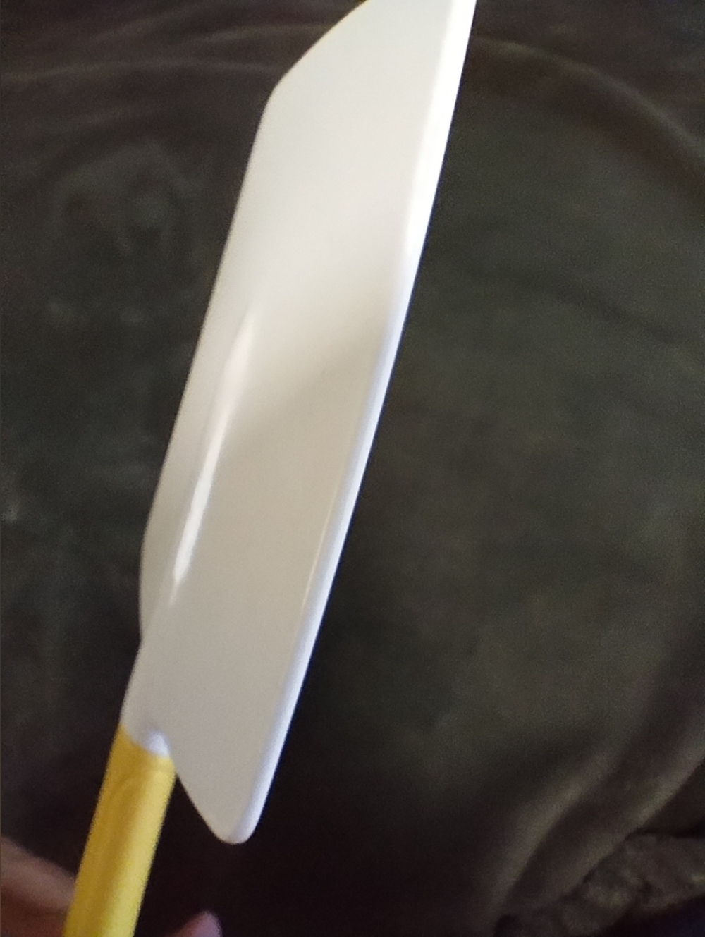 Rubbermaid Rubber Spatula/Scraper Has Section In Handle For Hanging - Picture 7 of 8